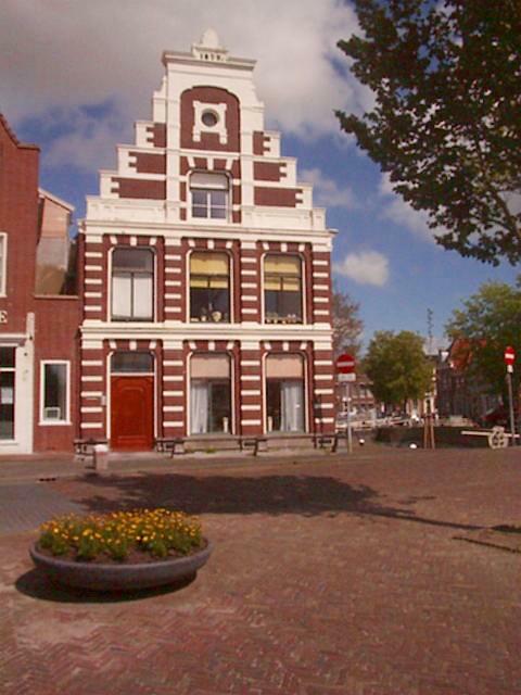 A Golden Era building in Harlingen