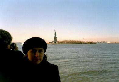 ny1.jpg (10461 bytes)