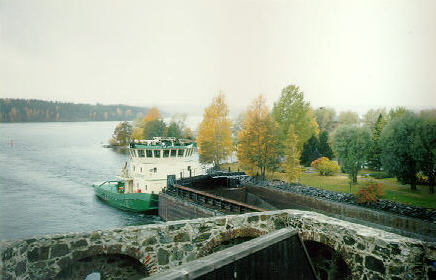 slinna2.jpg (84612 bytes)