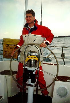 images/ssailing.jpg (72676 bytes)