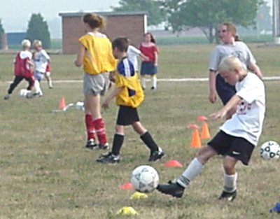 kicking3.jpg