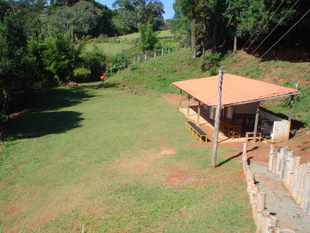 �rea para camping - Banheiros e Cozinha