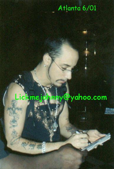AJSigning2.jpg (36192 bytes)