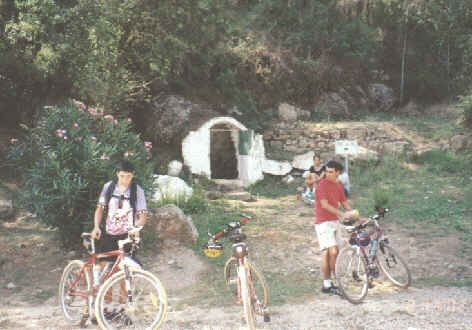 Fuente del Pino.