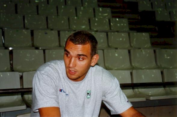 cesar entrevista.jpg (41834 bytes)