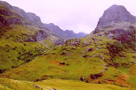 http://www.scotlands.com/imagez/walking/glencoe.html