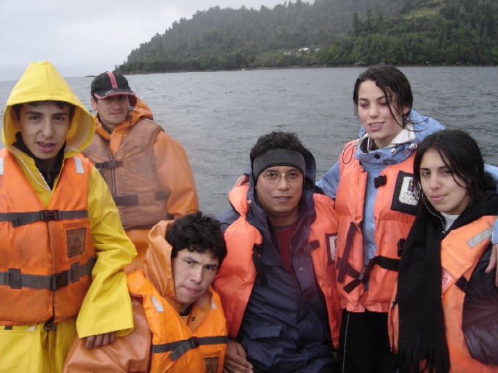 exploradores en fiordo Puyuhuapi, XI regi�n