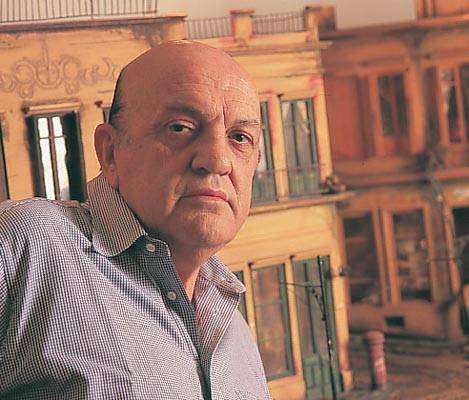 Diario Accion de General Rodriguez, politica, actualidad, noticias e informacion, personalidades e instituciones, policiales, galerias de fotos; historia de General Rodriguez, sus origenes, edificios, estancias, habitos y costumbres, anecdotas, comercios e industrias, los fundadores, antiguas instituciones, fotos e imagenes; suplementos especiales: la crisis politica, economica y social de la Argentina, los acontecimientos de Diciembre de 2001, articulos y entrevistas; Emigracion: toda la informacion destinada a aquellos que desean emigrar, radicarse o estudiar en el exterior, visas, pasaportes, consejos, guias, informacion util, links; Trueque: novedades e informacion, links, estructura del trueque; el casamiento de Maxima Zorreguieta y el principe Guillermo Alejandro de Holanda; Guerra de Afganistan: galeria de imagenes e informacion sobre la primera guerra del siglo XXI; la guerra de Irak, Bagdad, Georges W. Bush, Saddam Husseim, el atentado a las torres Gemelas de Nueva York, las twin towers, el 11-s, y descripcion del hecho que conmovio al mundo; los ultimos dias de Pompeya, Herculano; un argentino en el Titanic, galerias de fotos; Nefertiti, reina de Egipto; Luz Sosa de Godoy Cruz; el Graf Zeppelin, el Hindenburg y dirigibles; las islas Malvinas y la corte de Luis XV, Madame Du Barry, Pompadour, Luis XVI, Maria Antonieta, la Revolucion Francesa; Empleo: consultoras, clasificados, agencias de empleo, consejos e informacion util, curriculum vitae, como confeccionarlos, noticias de actualidad; Los numeros de la crisis: Las consecuencias de la crisis politica, economica y social; estadisticas, pobreza, desnutricion, salud y asistencia; noticias regionales y provinciales, columnas y editoriales; informacion para negocios: pymes, links, empresas y negocios; Agenda Cultural con toda la informacion de cursos, universidades, talleres, escuelas y oportunidades, exposiciones de arte de la region; buscadores en Internet, Enlaces: links a los mejores sitios de educacion, cultura, arte, biografias, politica, interes general, web, Links del Diario Accion: RMS Titanic, su historia, su tragico viaje inaugural; historias, testimonios, documentos y articulos sobre el naufragio; links y sitios sobre el tema; la pelicula de Cameron, fotos e imagenes; suplementos especiales, Historia Argentina y de General Rodriguez, la llegada de la democracia en General Rodriguez, la asuncion de Juan Lumbreras como intendente en 1983, galeria de imagenes, sus palabras y los actos, su gabinete, festejos de la comunidad. Fundacion del pueblo de General Rodriguez, sus instituciones y personalidades relevantes, arquitectura y edificios, comercios e industrias, sus comienzos, estancias, inmigraciones italianas, espa&ntilde;olas, vascas e irlandesas, anecdotas y efemerides, sus hombres ilustres, el Hospital Vicente Lopez y Planes, su fundacion por las Damas de Beneficencia, el hundimiento del crucero General Belgrano, testimonios de ex combatientes y tripulantes, su comandante Hector Elias Bonzo, fotos e imagenes, recuerdos y homenajes, historia de la familia Bonzo de General Rodriguez, entrevistas y articulos periodisticos. La guerra de Malvinas en el Atlantico Sur, el conflicto belico con Gran Breta&ntilde;a de 1982, politicos relevantes, Benjamin Paez y Trueba, fotos antiguas de familias fundadoras, galerias de imagenes de pobladores, recorrida virtual por el antiguo General Rodriguez, el paso de la Infanta en 1910, historia de La Serenisima, la familia Mastellone, La Choza, Bernardo de Irigoyen, peronismo y radicalismo y muchisimo mas