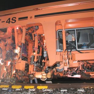 tamper main operator's cab
