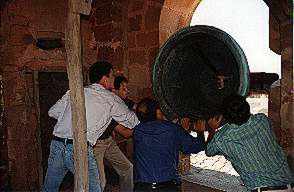 bandeando las campanas
