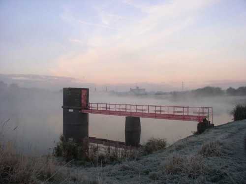 Withins Reservoir Control Machinery