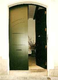 c / Agusti Cabanyes, nº 4.