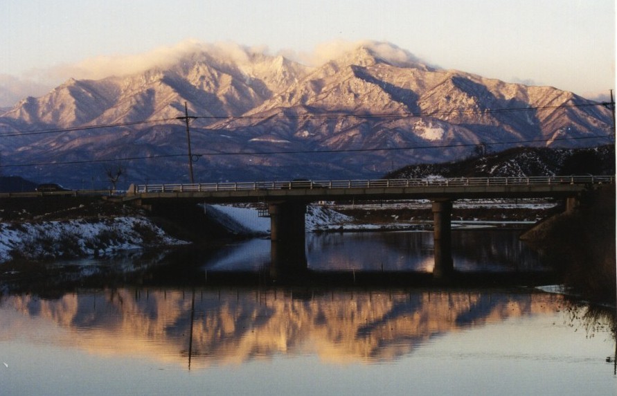 Click to go to Magical Mt. Seorak page