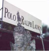 statue