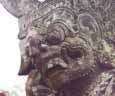 statue