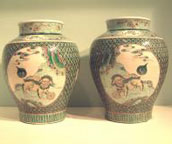 Pair Chinese famille noire jars