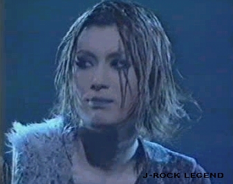 Gackt-sama looking rather curious