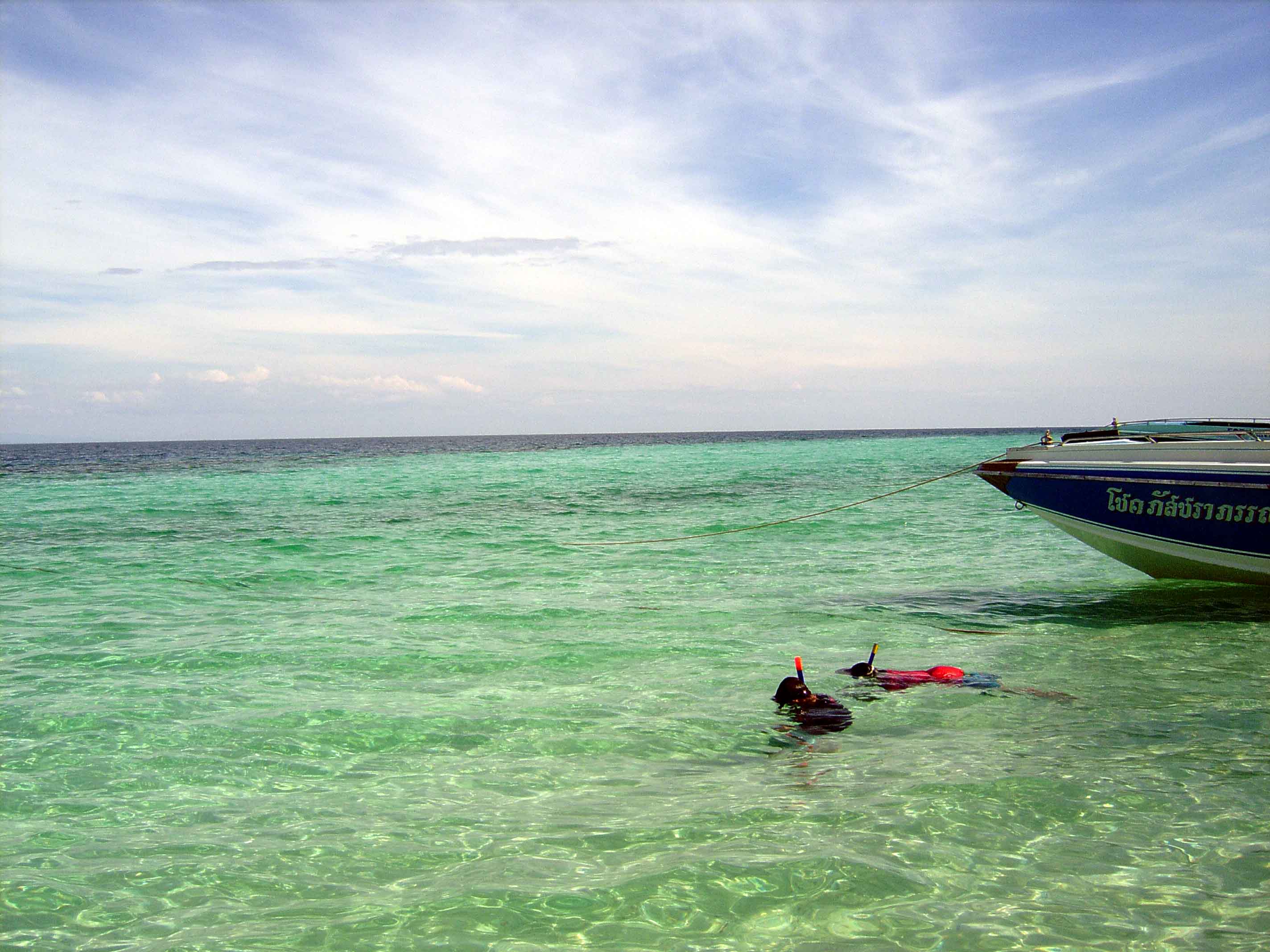 Maarten snorkeling