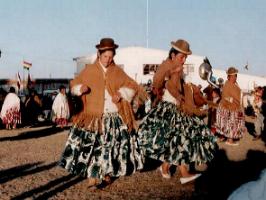danzarinas tradicionales en Caquiaviri
