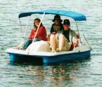 paddleboat.jpg (30863 bytes)