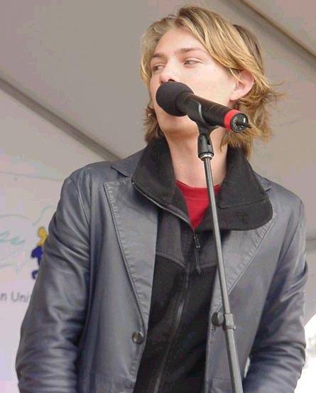 Tay