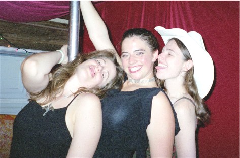 Look at her sexy bitches!