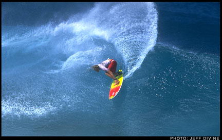 Ross Williams cranks the Aussie surf.