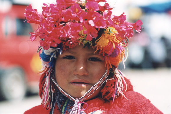 ed i suoi coloratissimi costumi