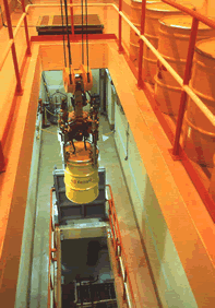 grua_residuos.gif (32913 bytes)