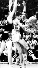 Pistol Pete vs Bob McAdoo: NBA Original H-O-R-S-E of the 1970's - video  Dailymotion