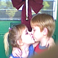 Aw!!! How sweet!!! I bet they have a website!