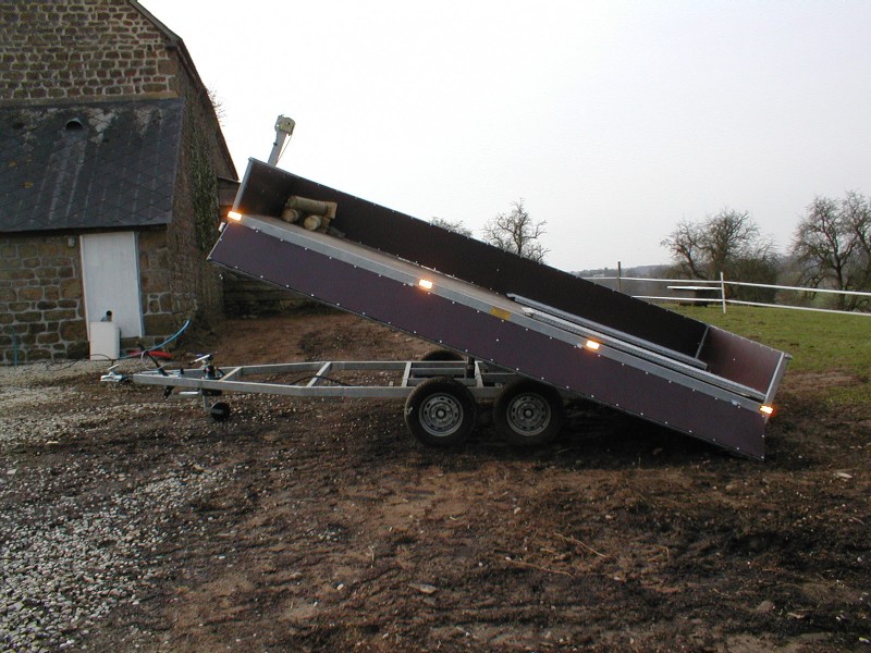 Dropside (removeable) trailer