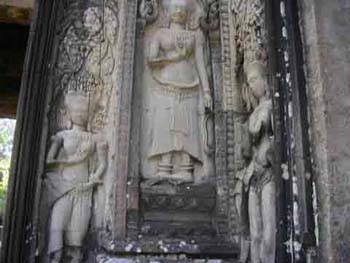 devatas_standing_female_div