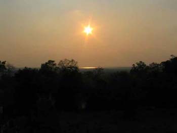 phnom_bakheng_sunset_by_nyc
