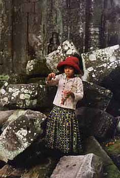 tap_rohm_a_child_of_cambodi