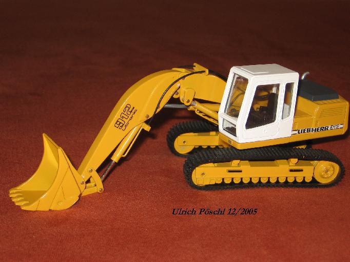 R 912