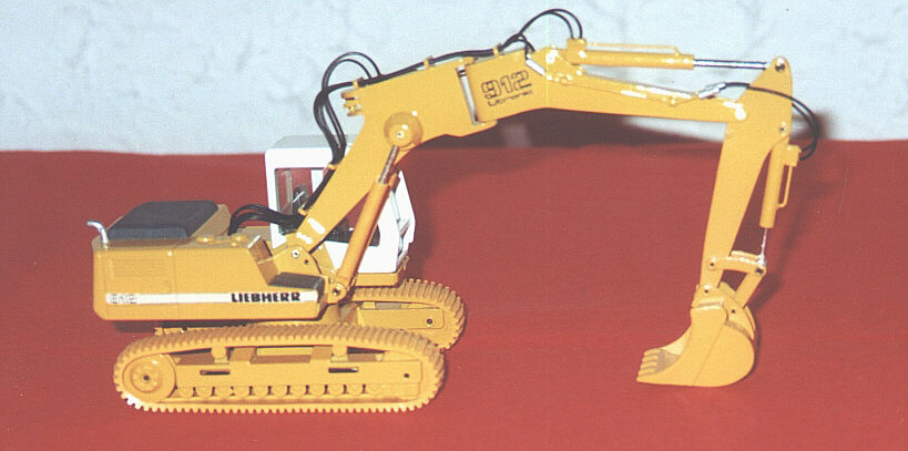 R 912