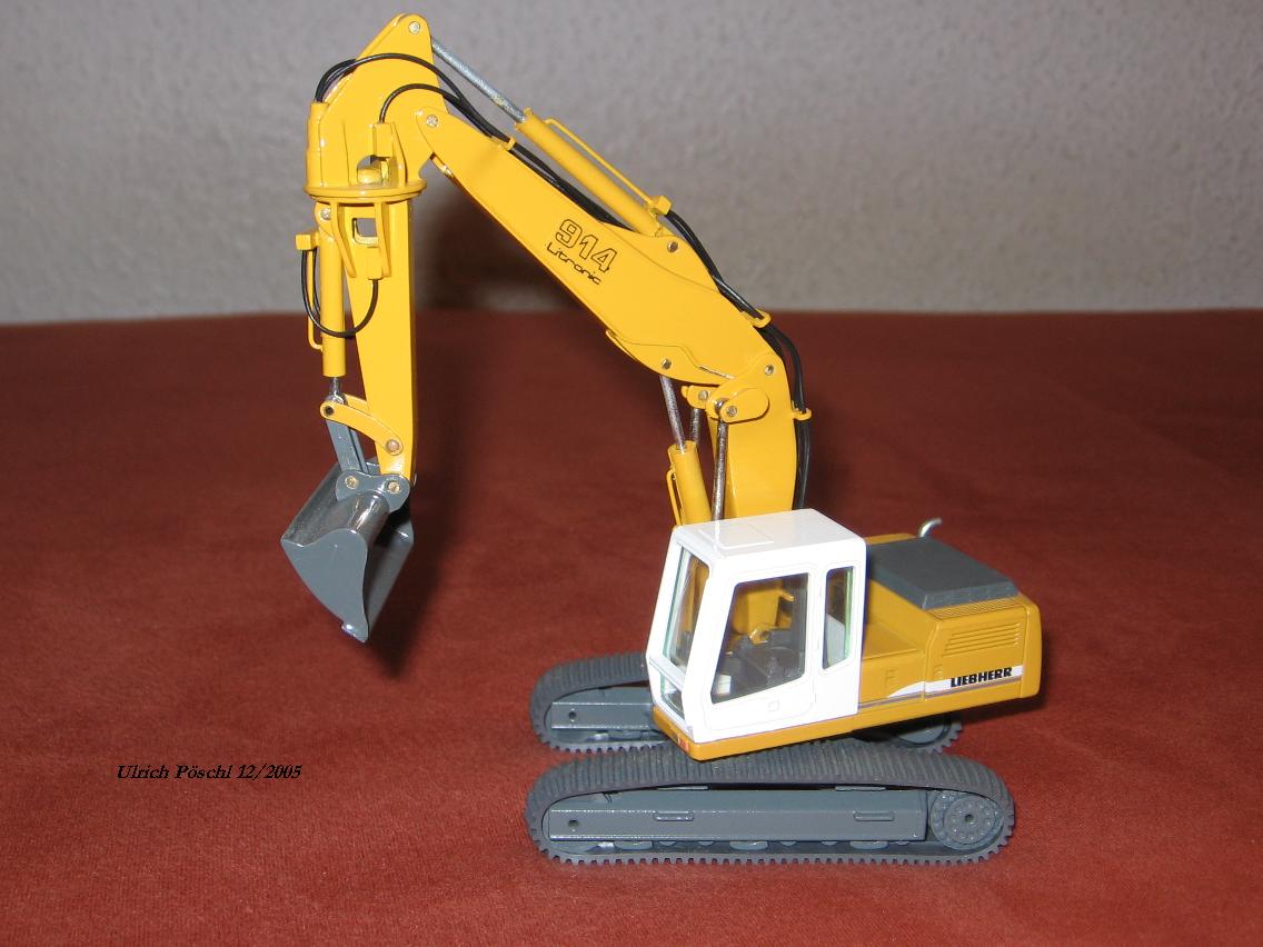 R 914