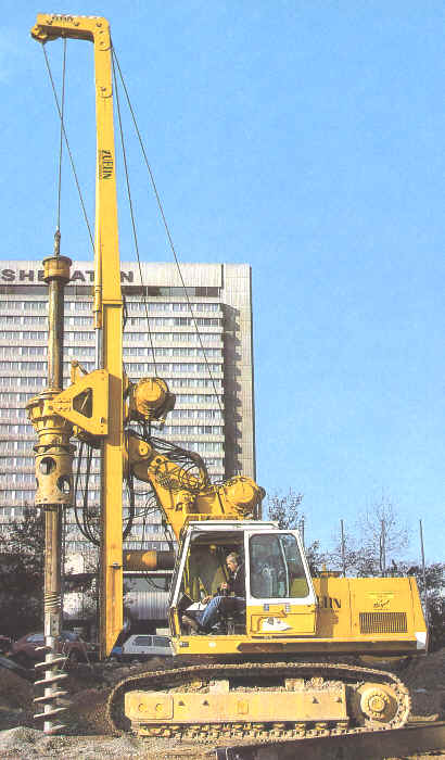 R 932