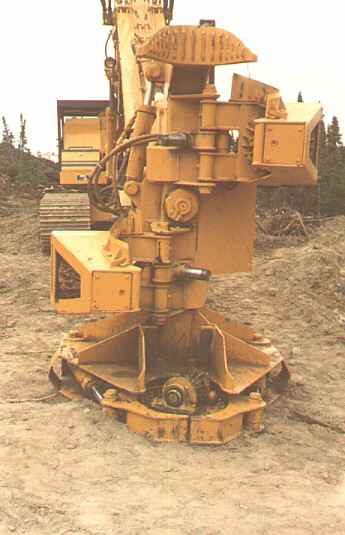 R 925