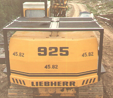 R 925