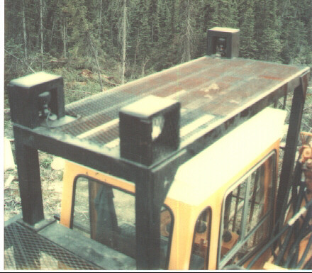 R 925