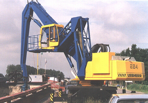 A 954 J. Bakker