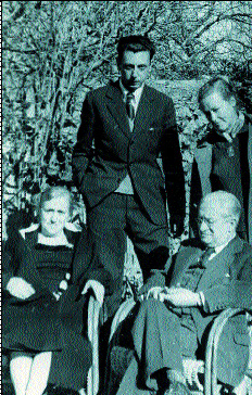Clementina Arderiu, Carles Riba, Jos� M. Valverde i Pilar Cefaell a Sant Cugat, 1956