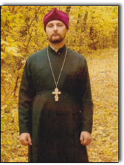 preotul Vitalie Tomacinschi width=