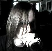 Nothing like a dramtic emo-picture to hide the fact that I am as ugly as a sphincter.