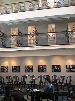 Maison du Livre - Grande salle (biblioth&egrave;que &agrave; l'&eacute;tage)