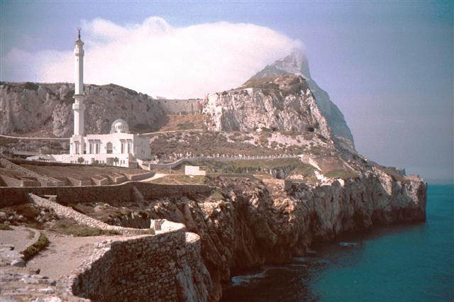 A que nunca hab�ais visto Gibraltar visto desde el sur? Sab�ais que en Gibraltar s� hay Marks&Spencer?