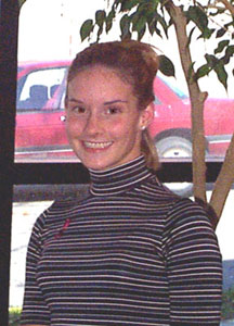 julie2.jpg (32816 bytes)
