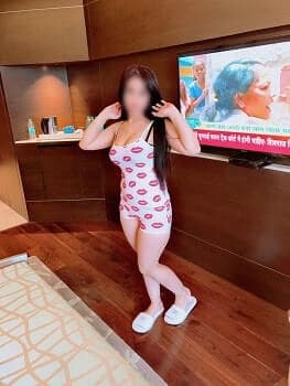 russian Escorts Delhi